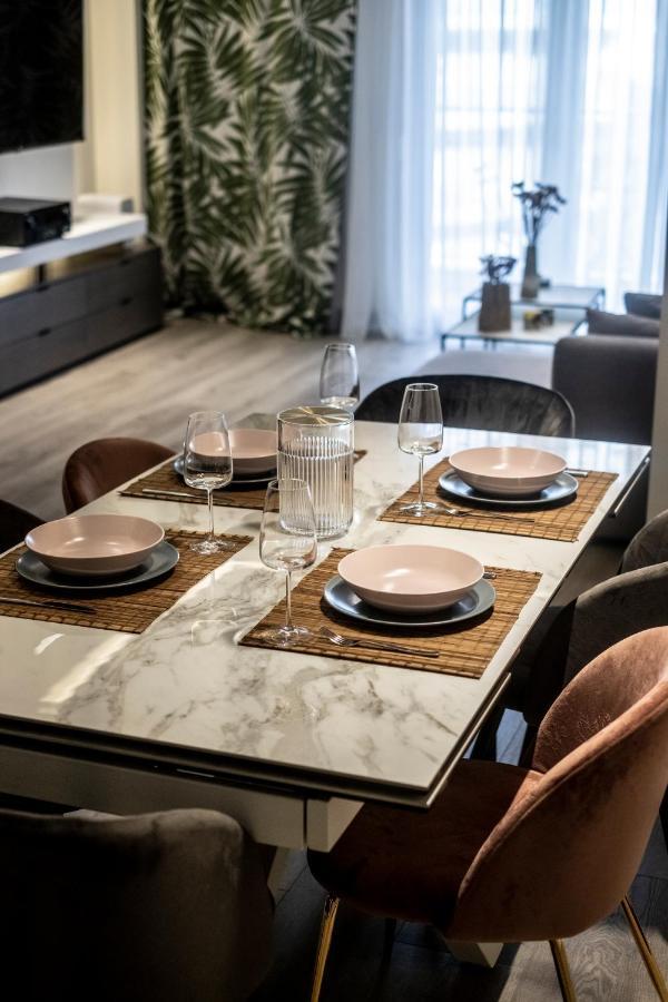 The Lux2 A Gorgeous Apartment 테살로니키 외부 사진