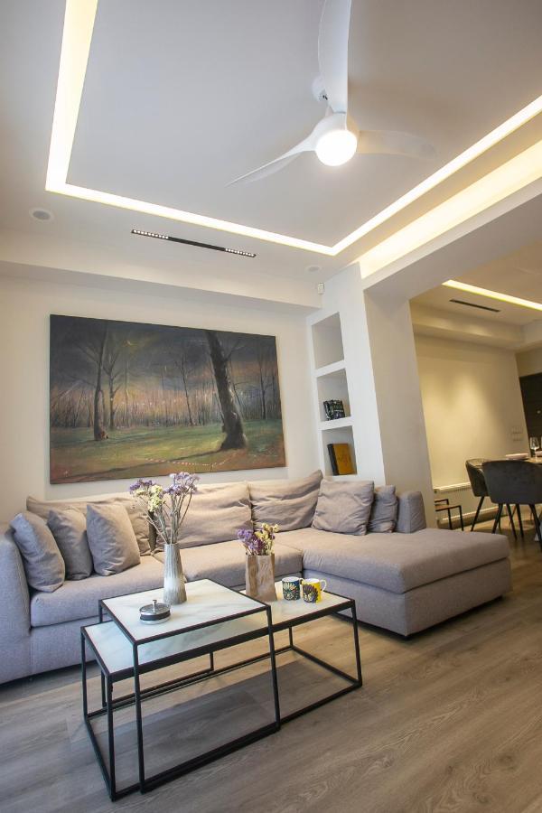 The Lux2 A Gorgeous Apartment 테살로니키 외부 사진